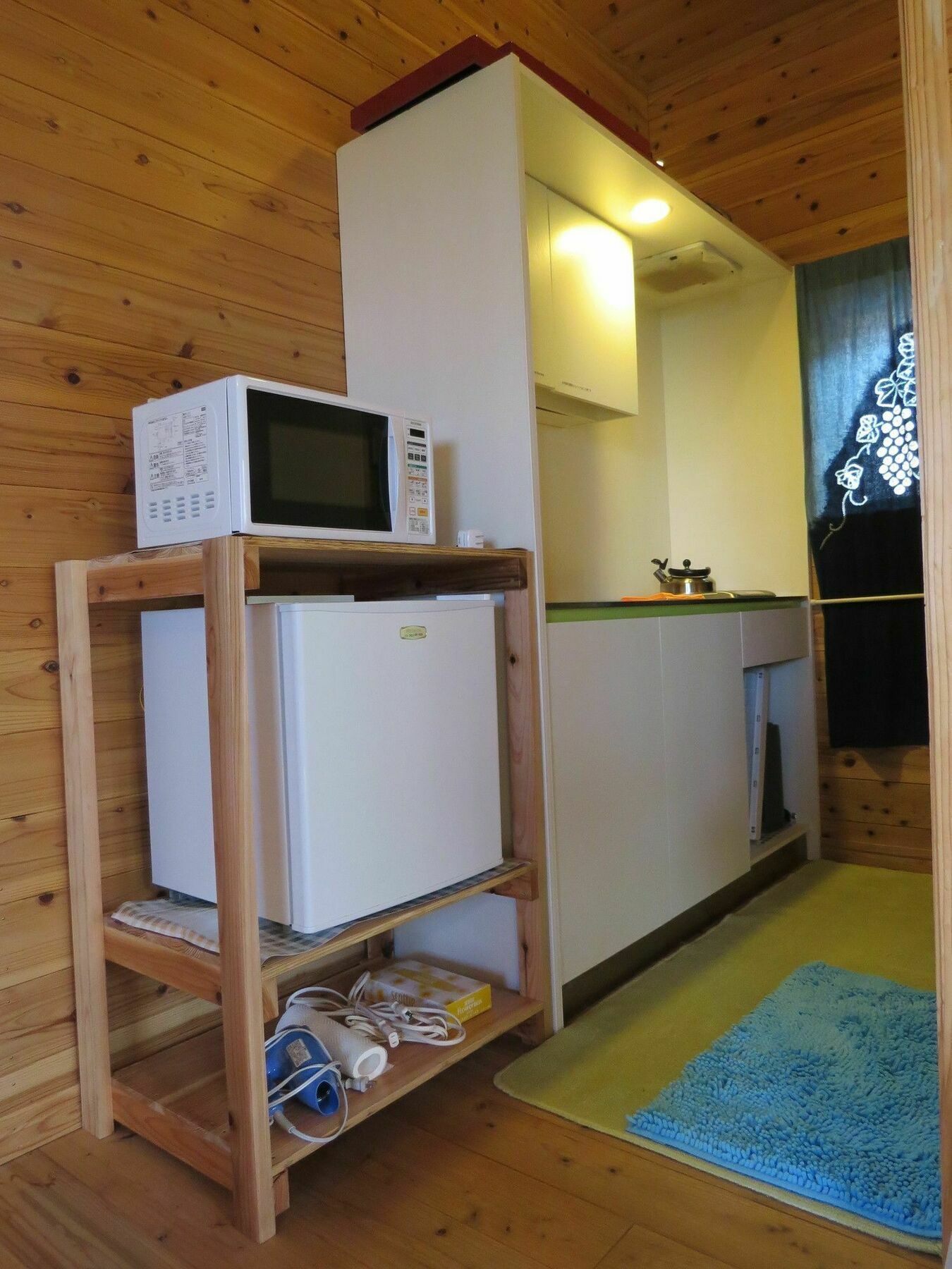 Cottage Orange House Yakushima Yakushima  Eksteriør billede